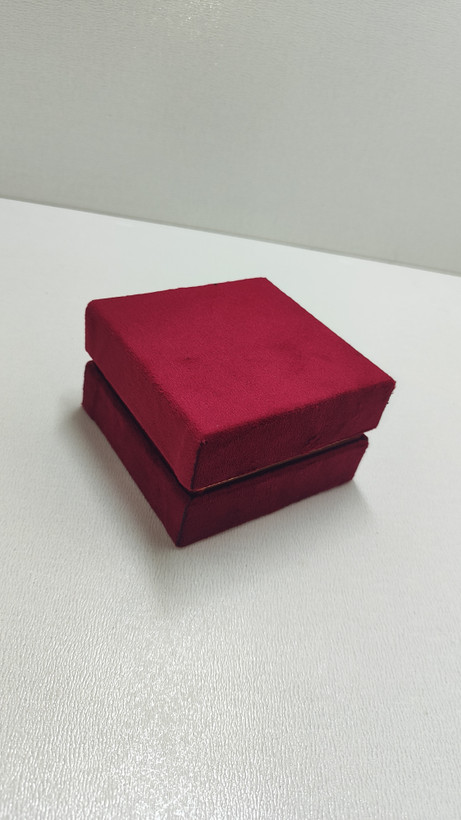 باکس نمایش ساعت جنس مخمل