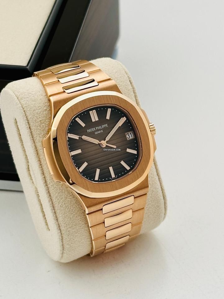 ساعت مچی مردانه Patek Philippe Nautilus طلایی با صفحه مشکی